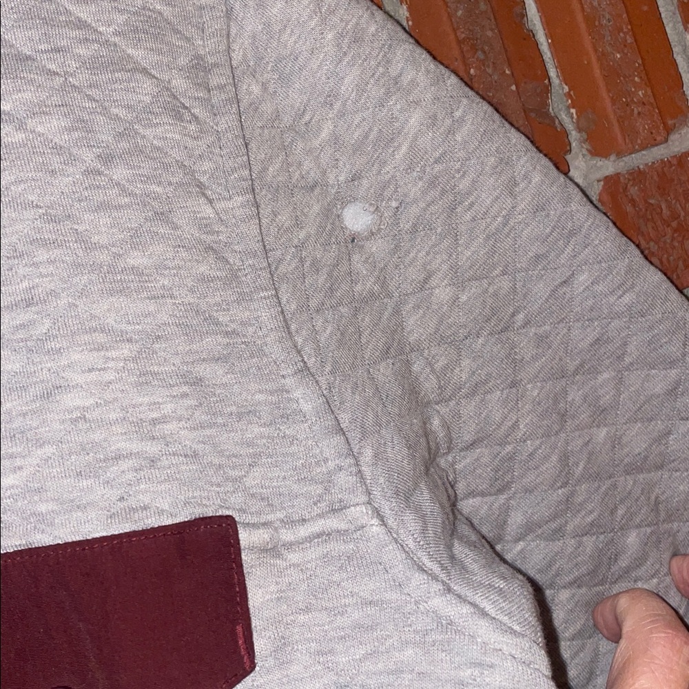Patagonia Quilted Snap T Pullover Drifter Gray/Ruby Organic Cotton Size Small - Picture 6 of 9